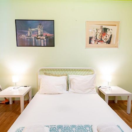 Ampelokipi Metro St. 2 Bedrooms 6 Pers. Apartment Athens Ngoại thất bức ảnh