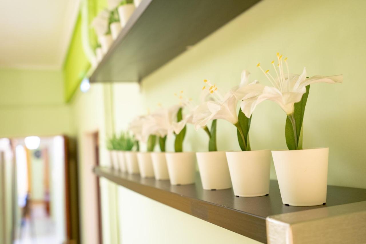 Ampelokipi Metro St. 2 Bedrooms 6 Pers. Apartment Athens Ngoại thất bức ảnh