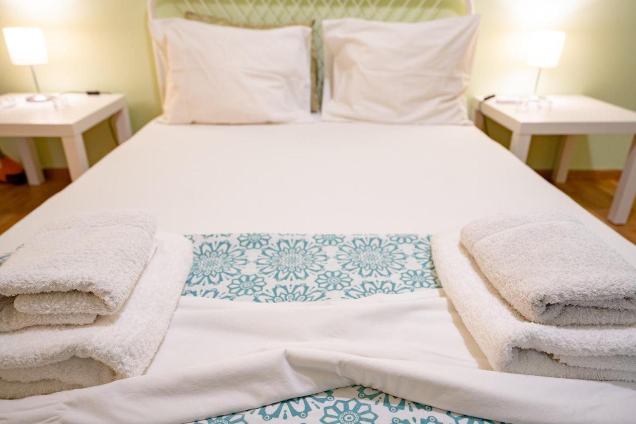 Ampelokipi Metro St. 2 Bedrooms 6 Pers. Apartment Athens Ngoại thất bức ảnh