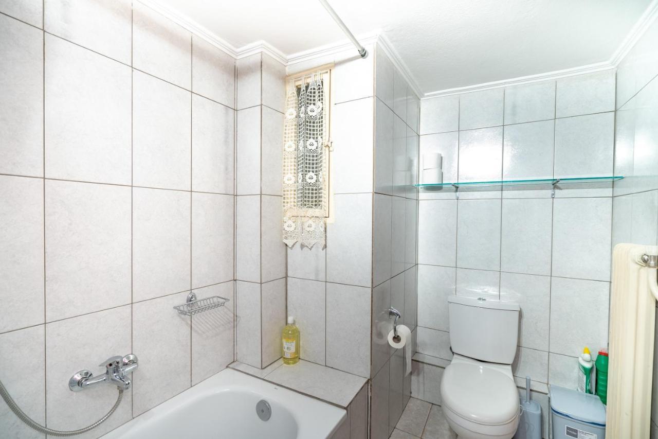 Ampelokipi Metro St. 2 Bedrooms 6 Pers. Apartment Athens Ngoại thất bức ảnh