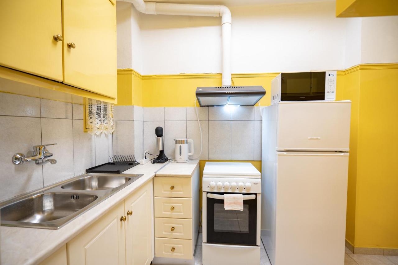 Ampelokipi Metro St. 2 Bedrooms 6 Pers. Apartment Athens Ngoại thất bức ảnh